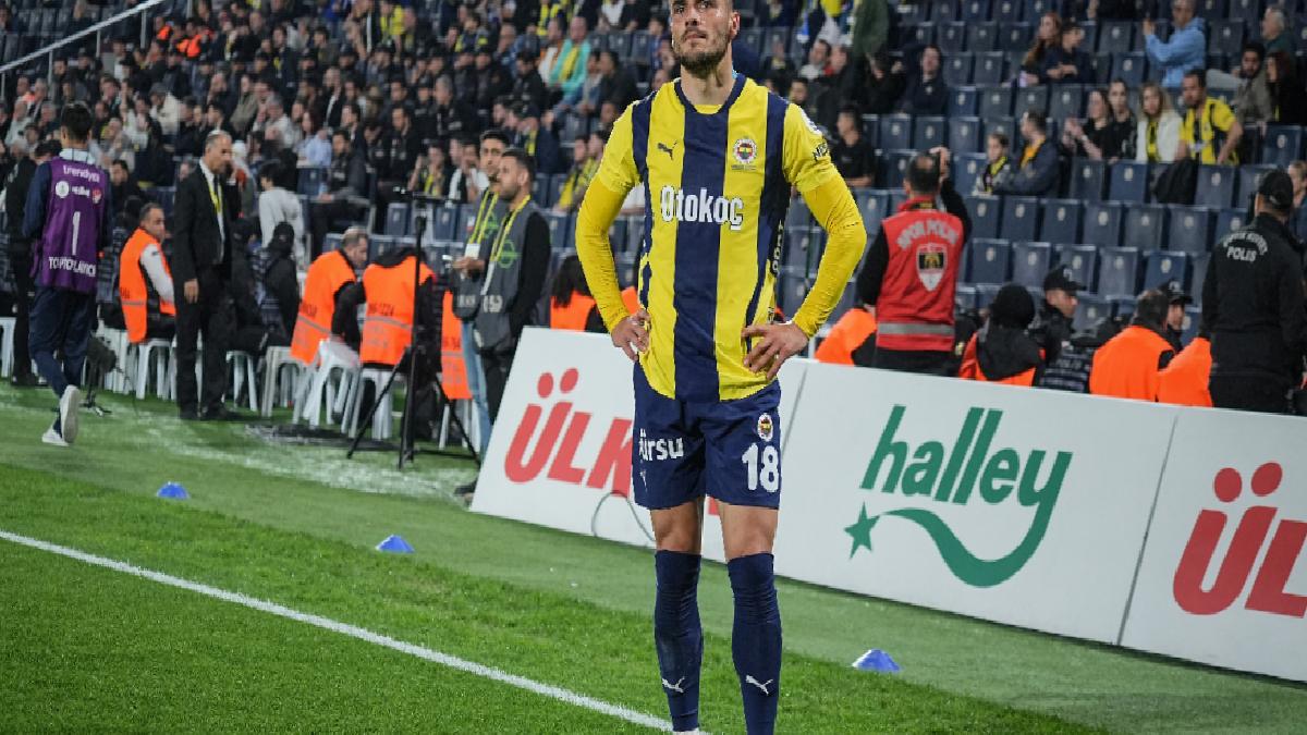 Fenerbahçe, arka arda 4. kez ligi ikinci tamamlayacak