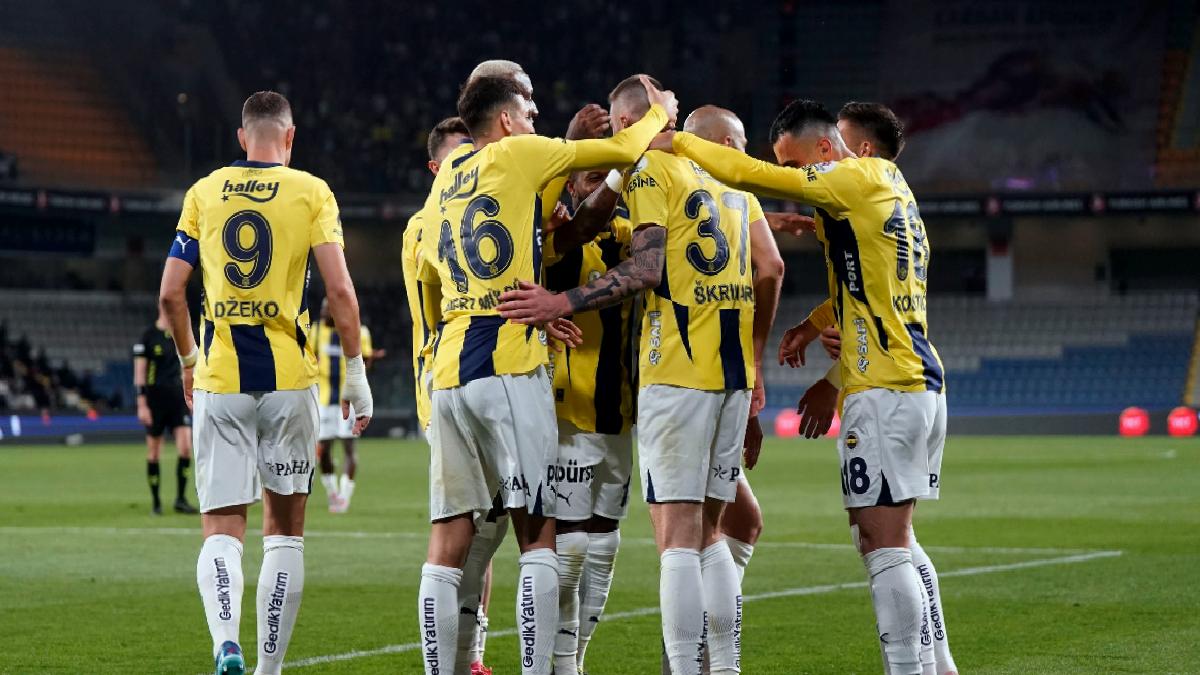 Fenerbahçe, dış alanda arka arda 4. maçını kazandı