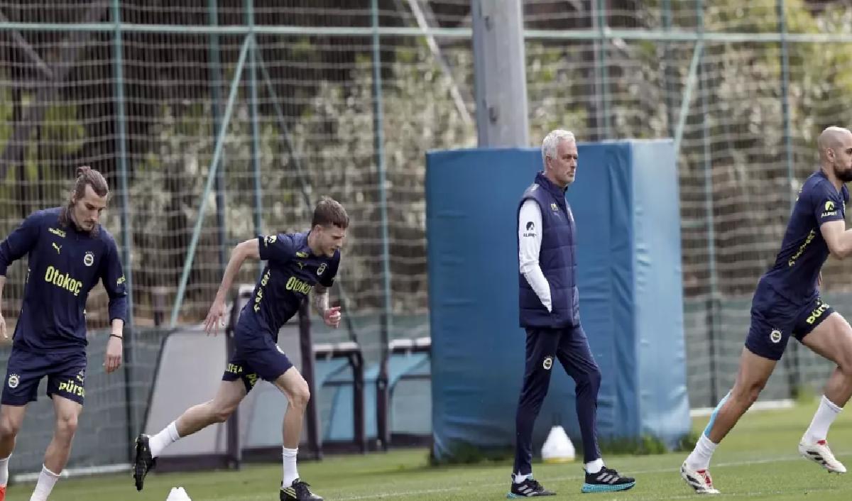 Fenerbahçe, Eyüpspor Maçı İçin Hazırlanıyor