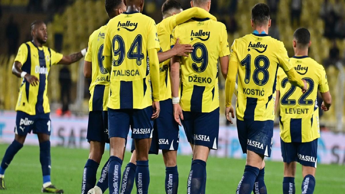 Fenerbahçe, Eyüpspor’u yansılar eşliğinde iki golle geçti