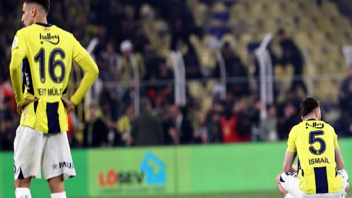 Fenerbahçe, Kadıköy’de yitirdiği puanlarla şampiyonluktan uzaklaştı