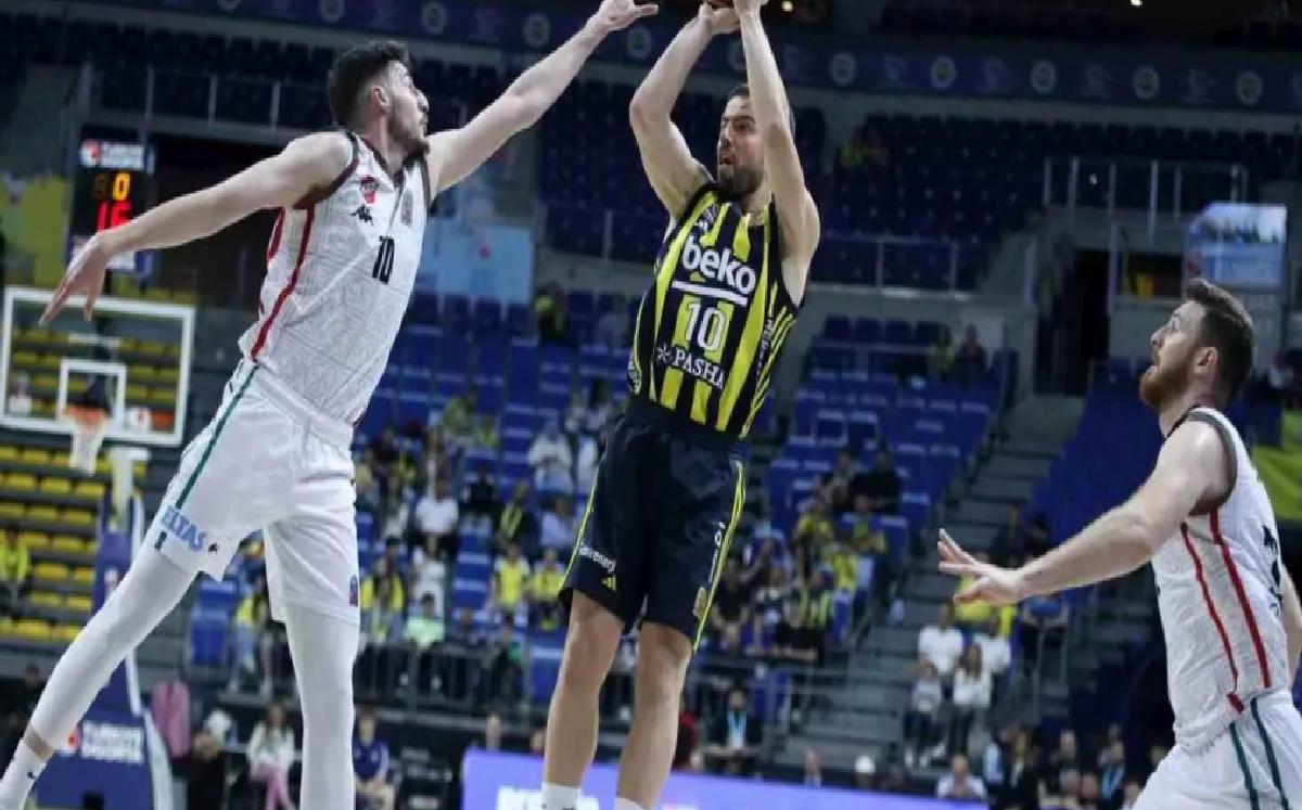 Fenerbahçe, Karşıyaka’yı Yendi