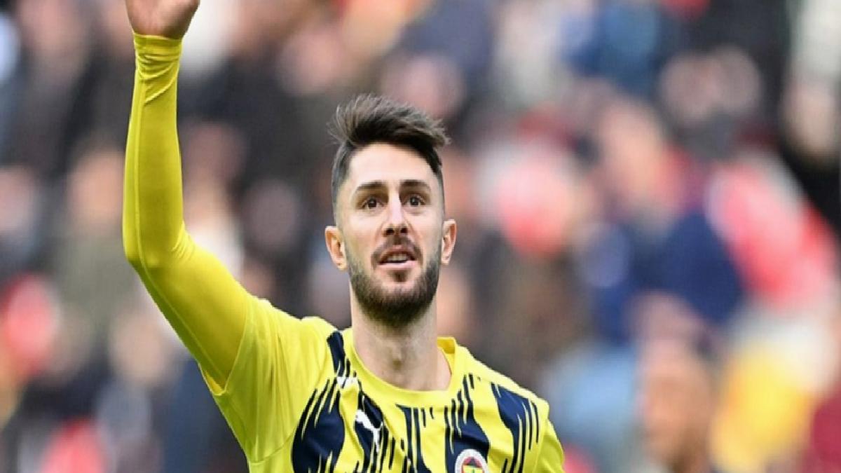 Fenerbahçe’de İsmail Yüksek’in mukavelesi uzatıldı