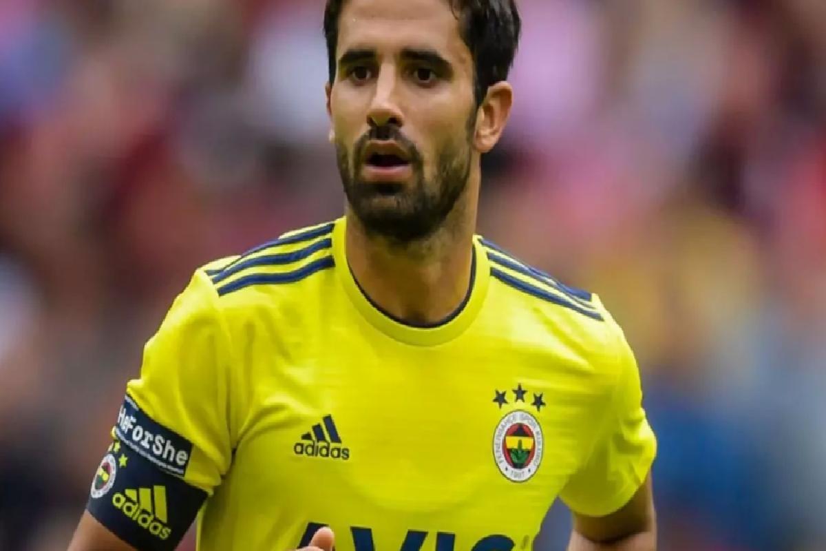 Fenerbahçe’nin eski futbolcusu Alper Potuk’a büyük şok: Alandan çekilin talimatı değerliye patladı