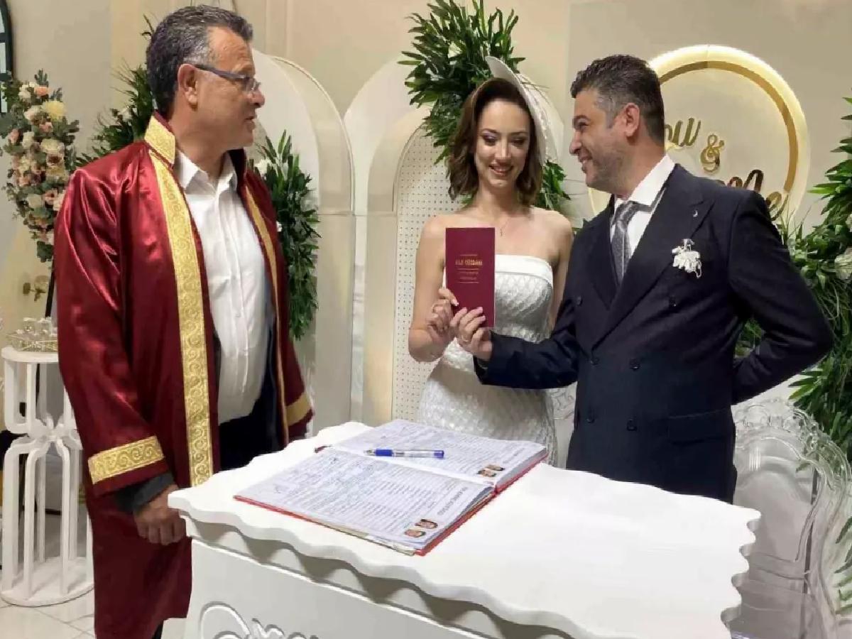Filistinli Aile Tabibi Akram Mukat ile Kızılay Uzman Yardımcısı Fulya Karataş Evlendi