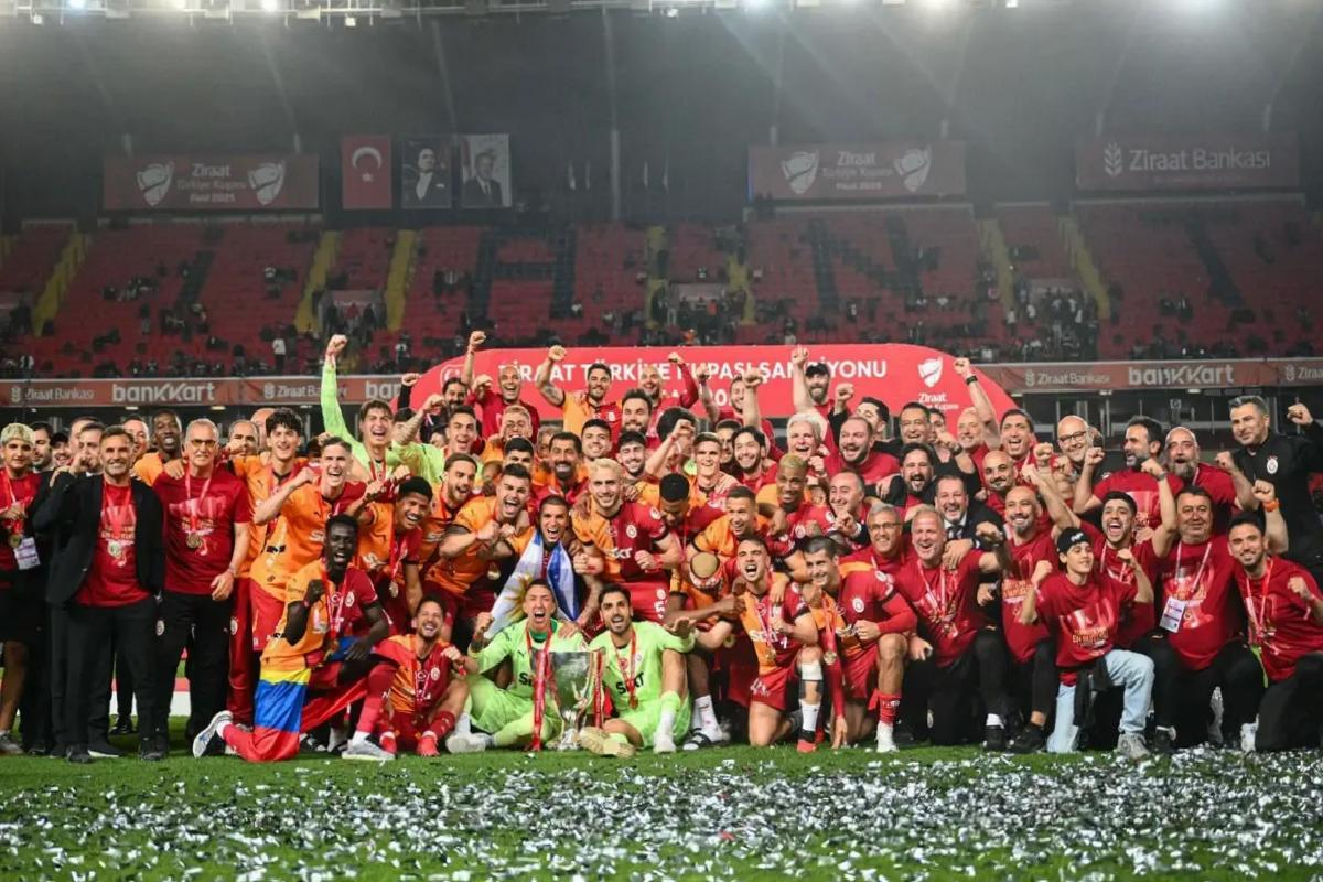 Futbolcular bayram edecek! Türkiye Kupası’nda şampiyon olan Galatasaray’a çılgın prim