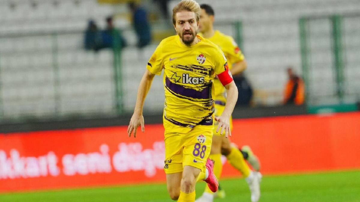 Futbolu bıraktı mı? Menajerinden Caner Erkin açıklaması