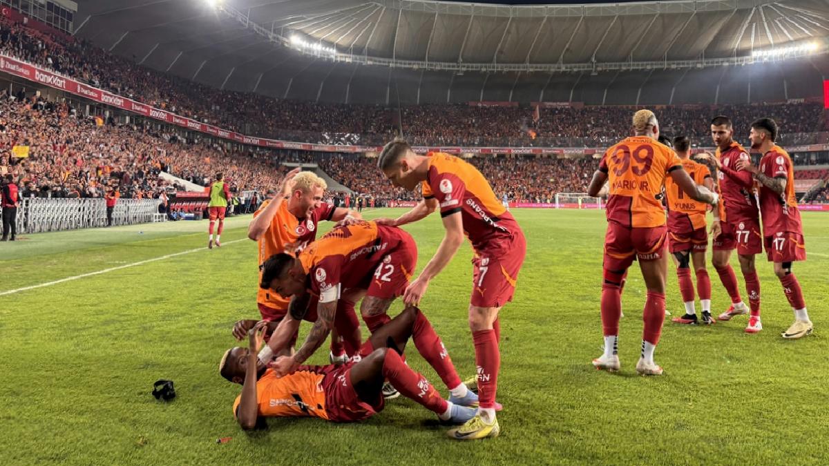 Galatasaray, 5 dönem sonra Türkiye Kupası’nı kaldırdı