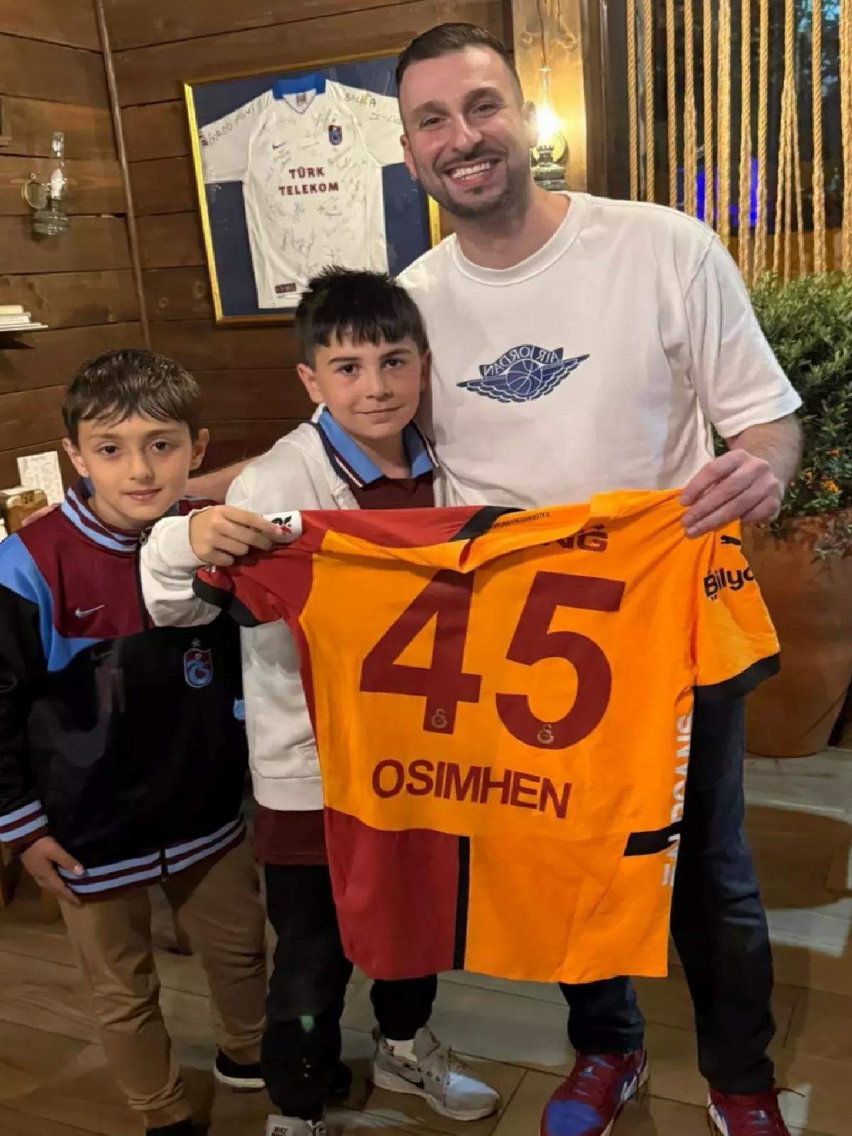 Galatasaray, Trabzon’u Yendi; Mert Osimhen’in Formasını Aldı