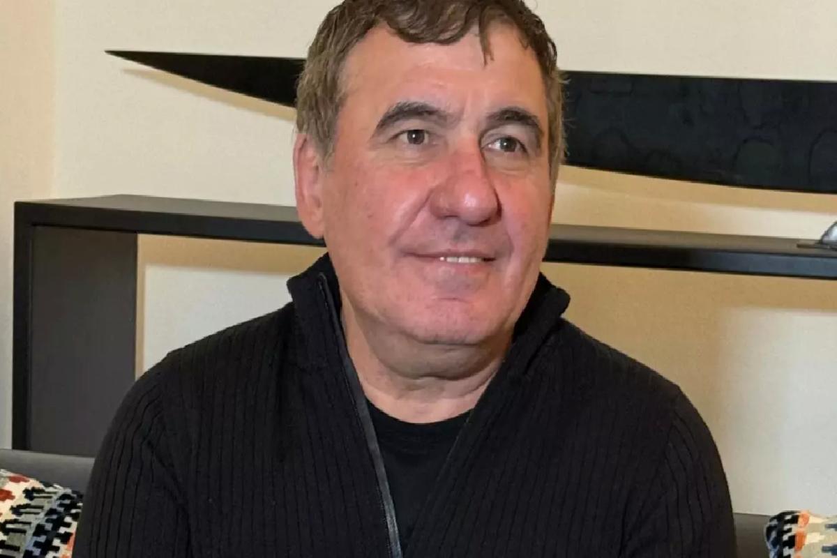Galatasaray’ın efsanesi Hagi, Okan Buruk’u öve öve bitiremedi: Altın takımın bir kesimi
