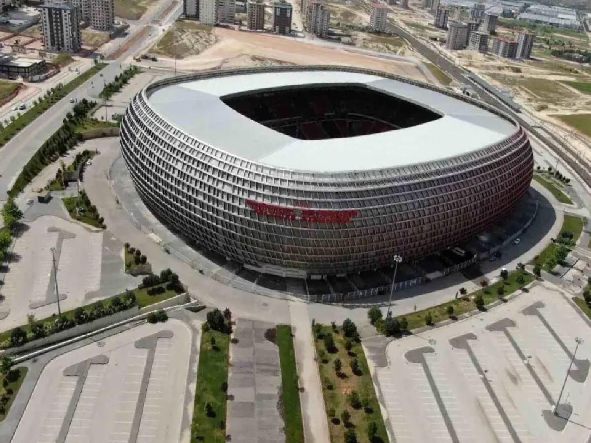 Gaziantep Stadyumu, Ziraat Türkiye Kupası Finali’ne Hazır Hale Getiriliyor