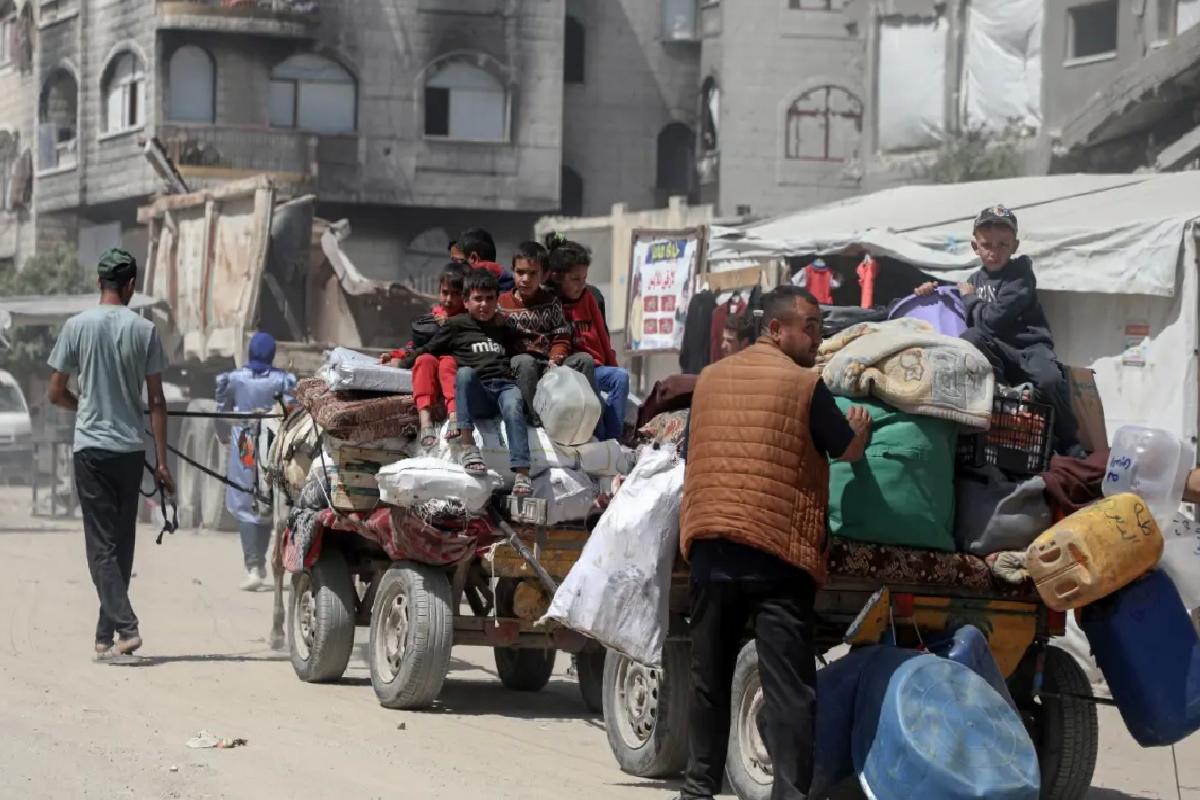 Gazze’de İsrail akınları: 100’den fazla meyyit