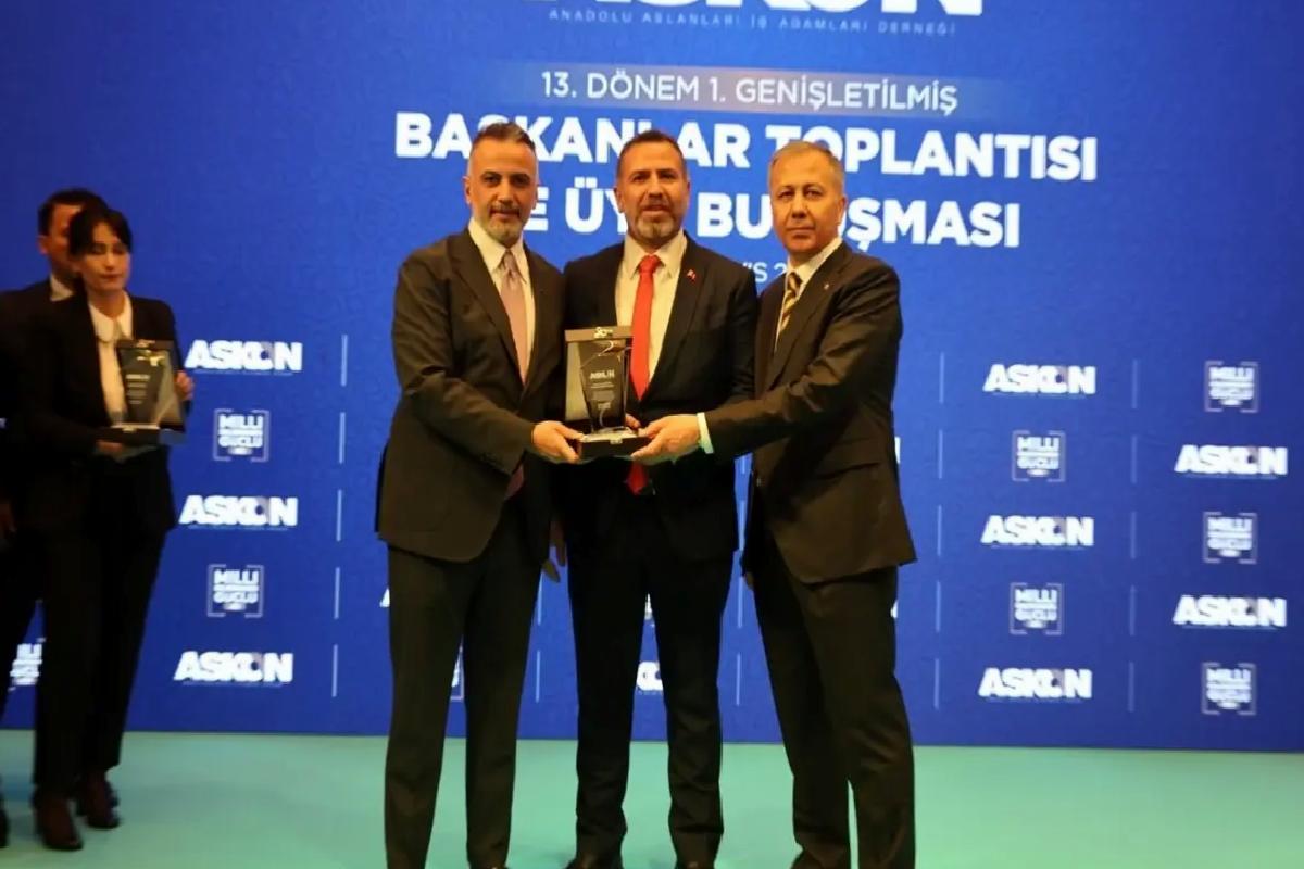 Geyik’e Muvaffakiyet Mükafatı
