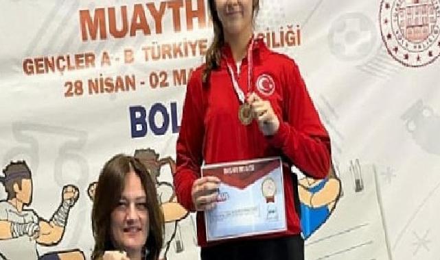 Gölcük’ten bir Türkiye Şampiyonu daha çıktı