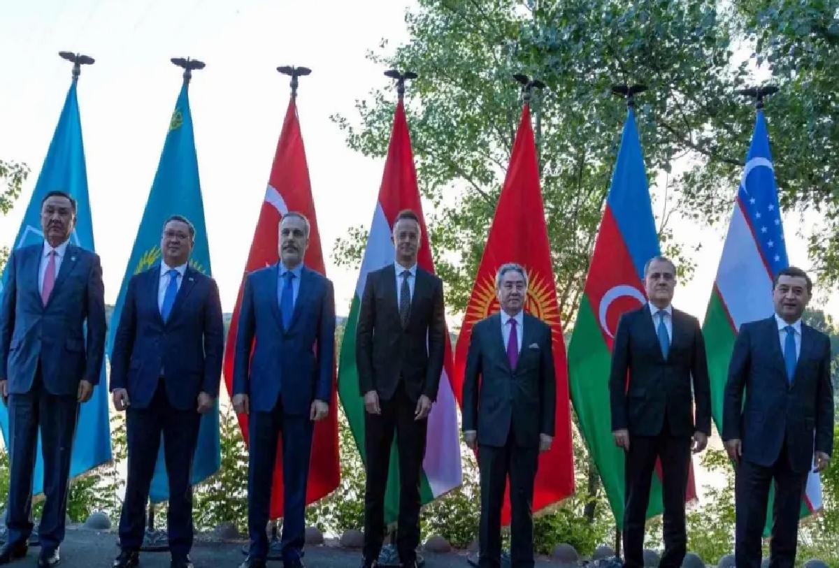 Hakan Fidan Budapeşte’de TDT Doruğuna Katıldı