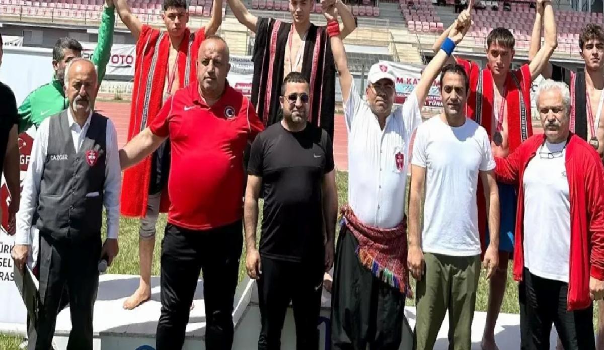Hakkari’den Aba Güreşi Başarısı