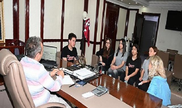 Hayallerindeki kentleri yapay zekayla çiziyorlar