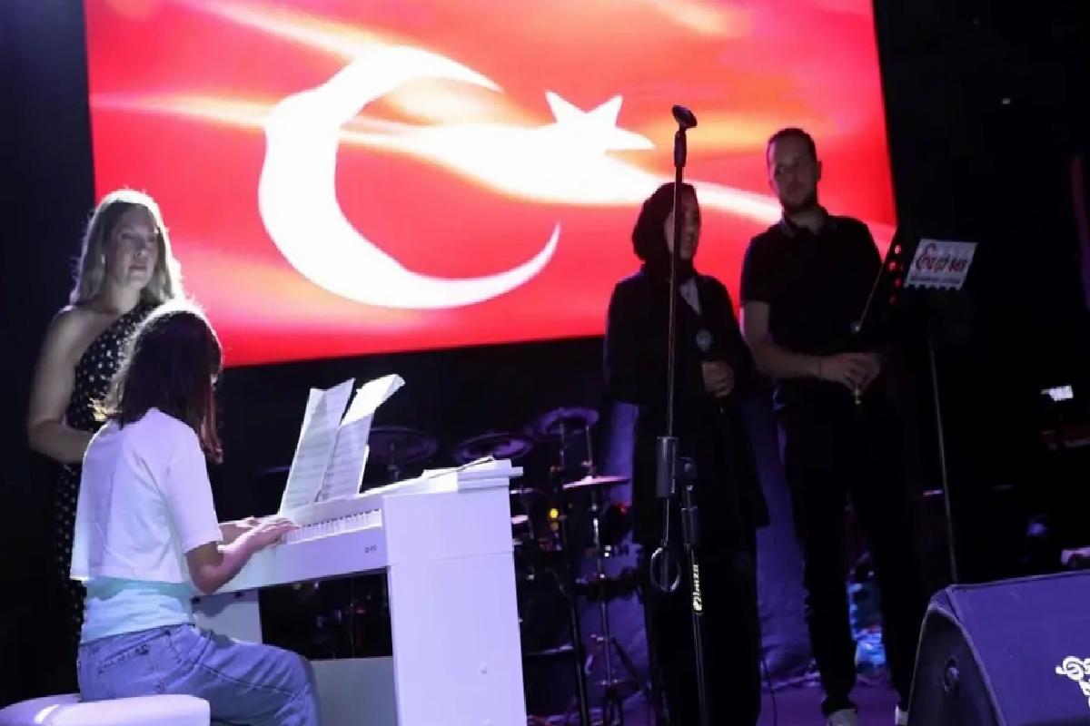 Iğdır’da Gençlik Yürüyüşü Düzenlendi