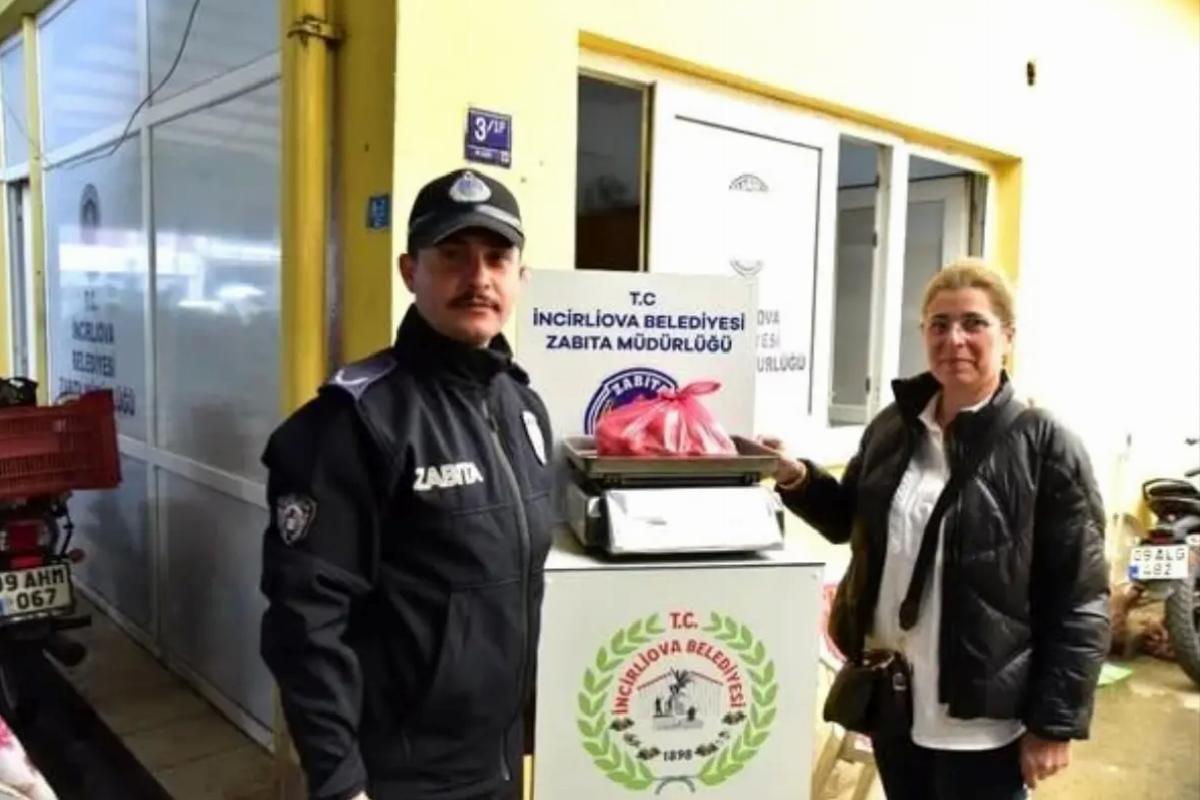 İncirliova’da Pazar Yerlerinde Tartı Denetim Noktası Hizmeti
