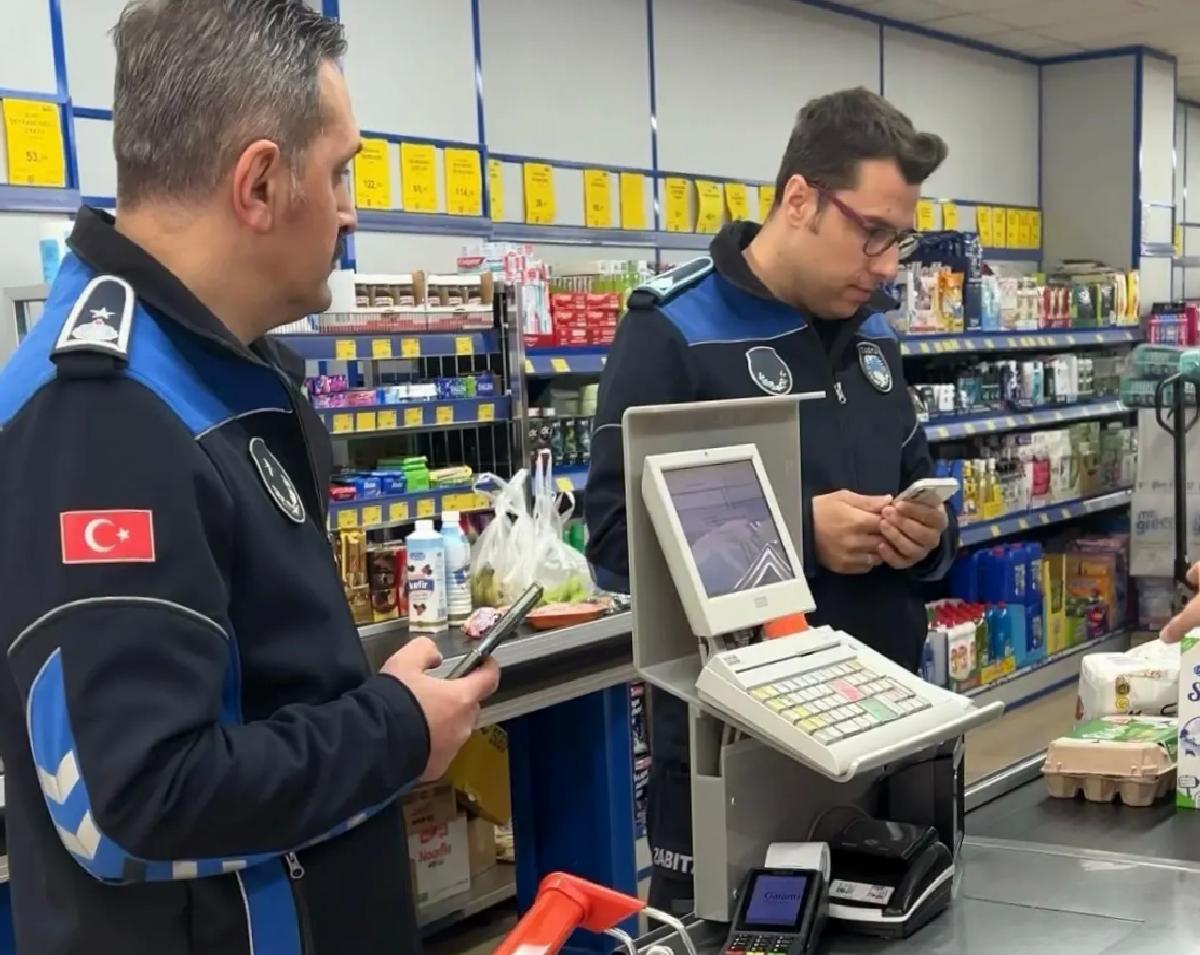 İnegöl Belediyesi Zabıta Müdürlüğü Marketlerde Kapsamlı Kontrol Gerçekleştirdi