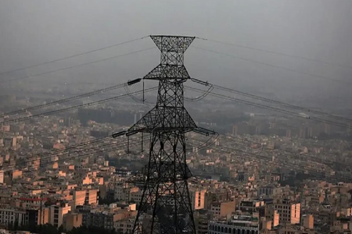 İran’da çok güç tüketimine ceza! 1103 meskenin elektriği kesildi