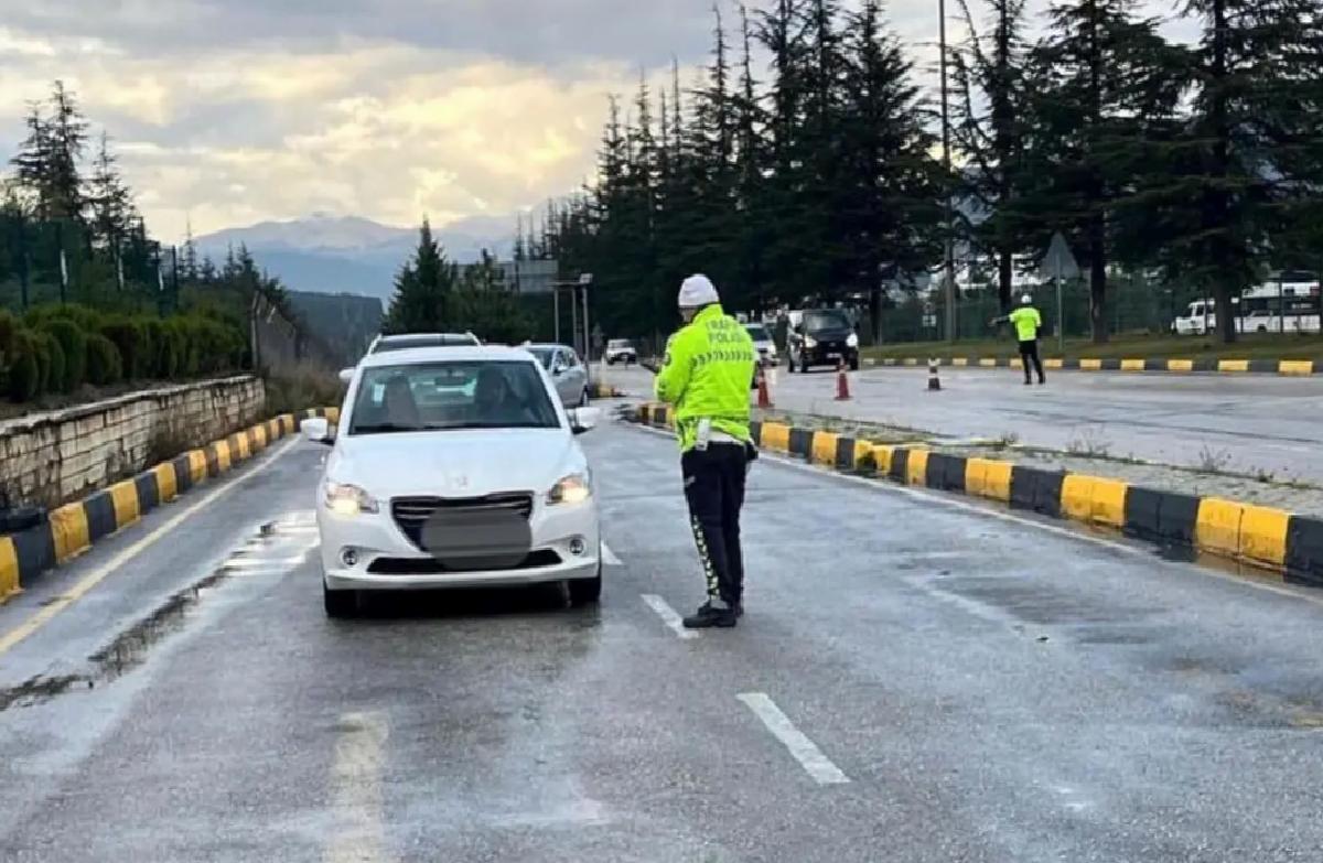 Isparta’da Polis Kontrollerinde 37 Bin Kişi Denetim Edildi