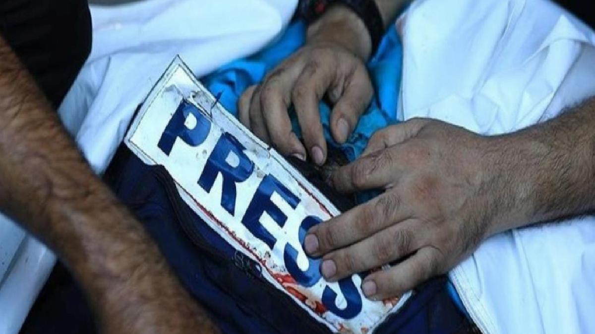 İsrail’in Gazze’de öldürdüğü gazeteci sayısı 215’e çıktı