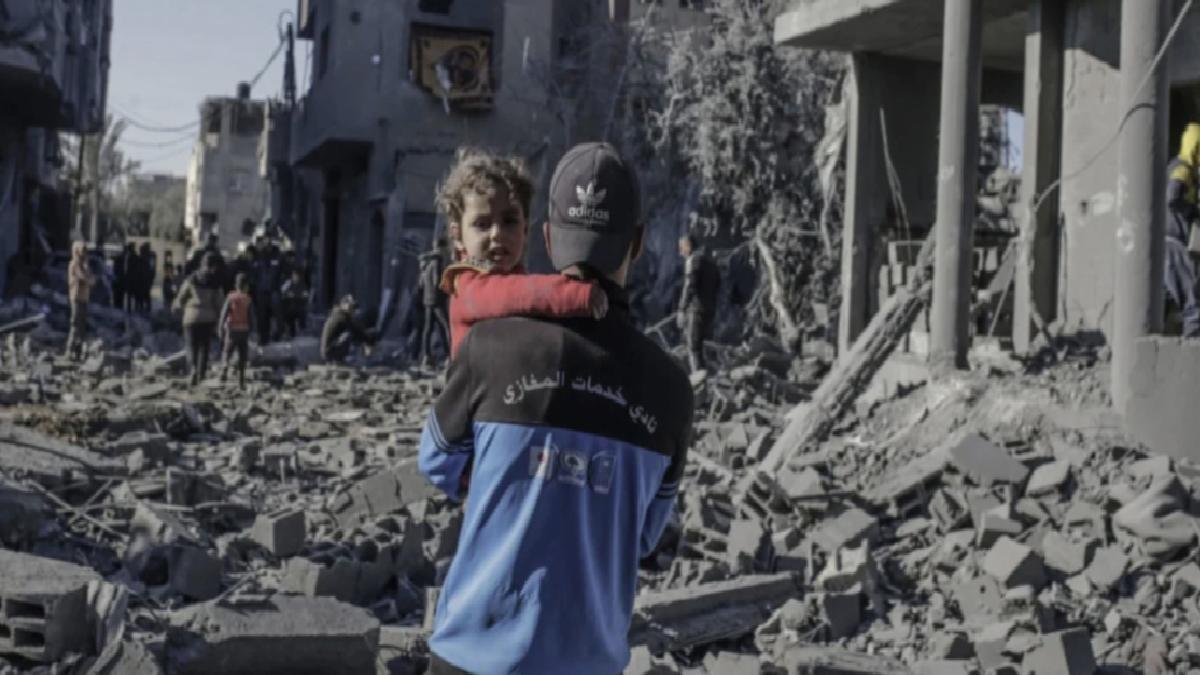 İsrail’in Gazze’ye hücumlarında can kaybı 52 bin 567’ye yükseldi