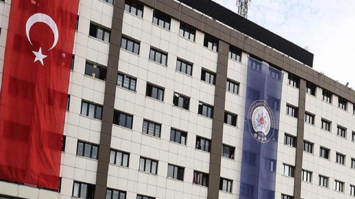 İstanbul Emniyet Müdürlüğü’nden “Özgür Özel’in makam aracı kapalı otoparka alınmadı” savına karşılık