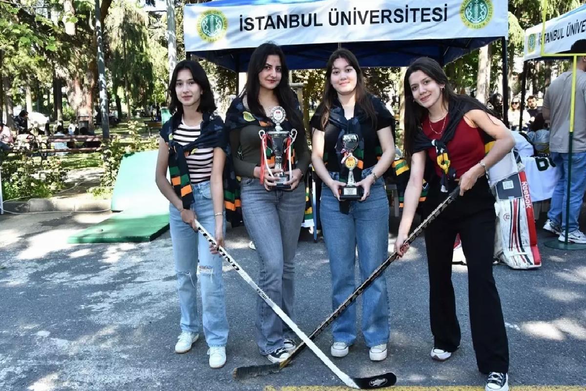 İÜ Gençlik Şenliği Renkli Etkinliklerle Kutlandı