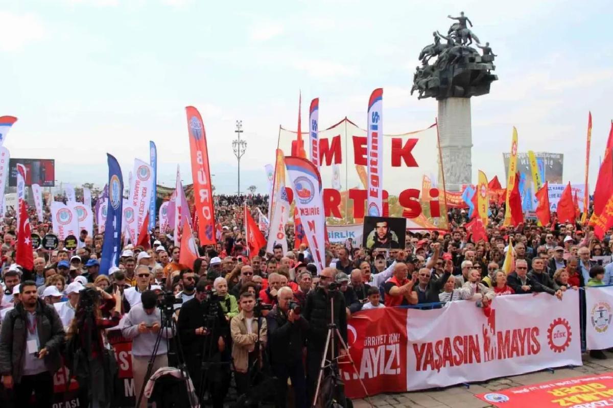 İzmir’de 1 Mayıs Kutlamaları