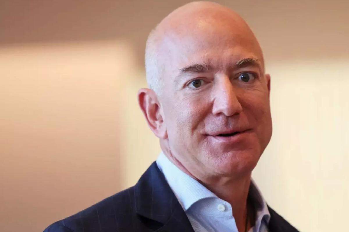 Jeff Bezos 25 Milyon Pay Satacak