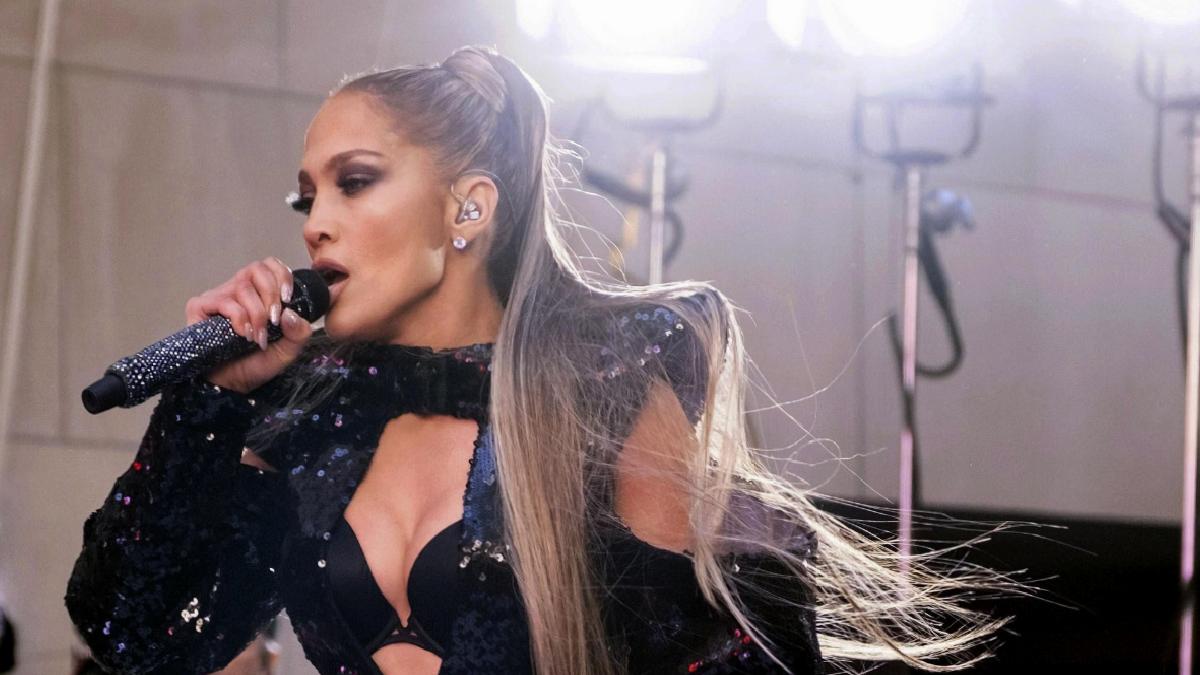 Jennifer Lopez Türkiye’ye gelmeden konser biletlerine artırım geldi