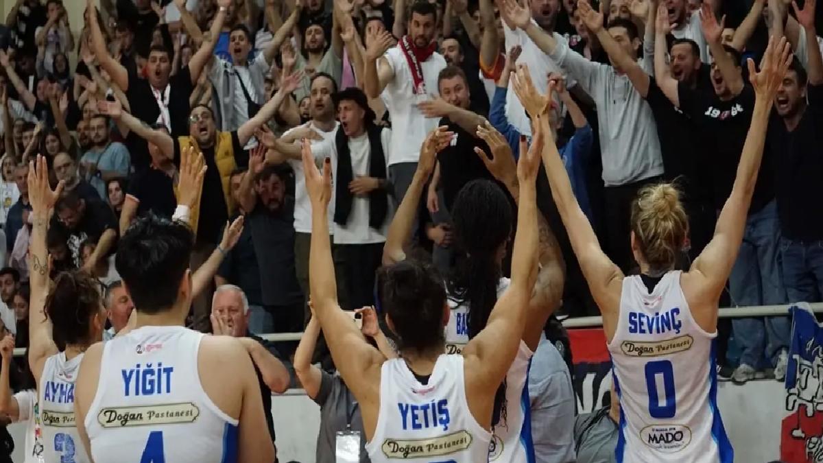 JM Çanakkale Belediyespor Harika Lig’e Yükseldi