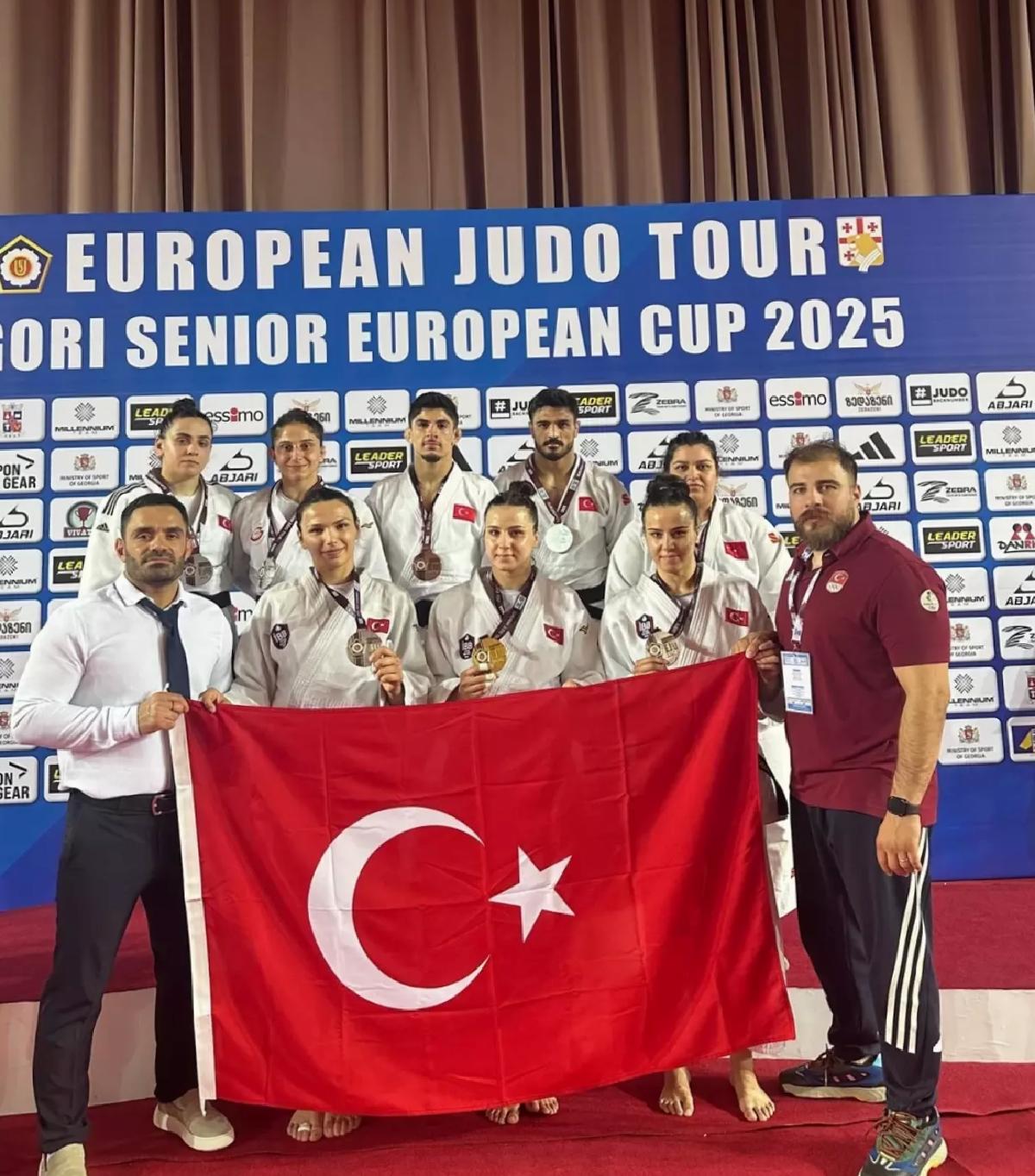 Judocularımız Avrupa Kupası’nda 8 Madalya Kazandı