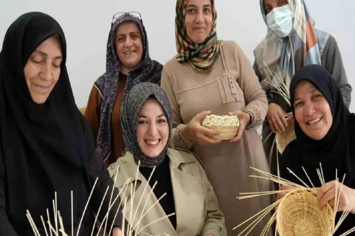 Kanser Hastası Kadınlar, Rattan Kursu ile Umutlarını Tasarlıyor