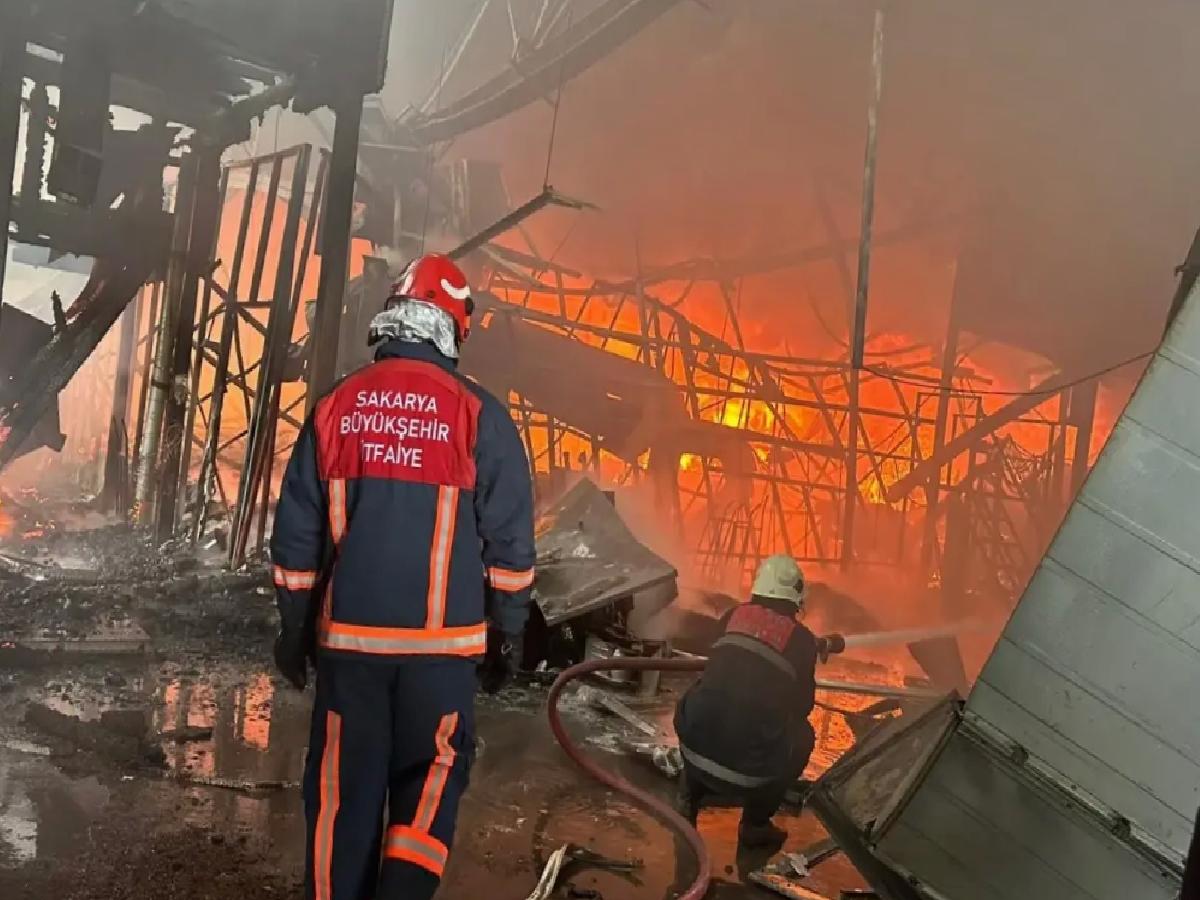 Karasu’da Fındık Fabrikasında Yangın