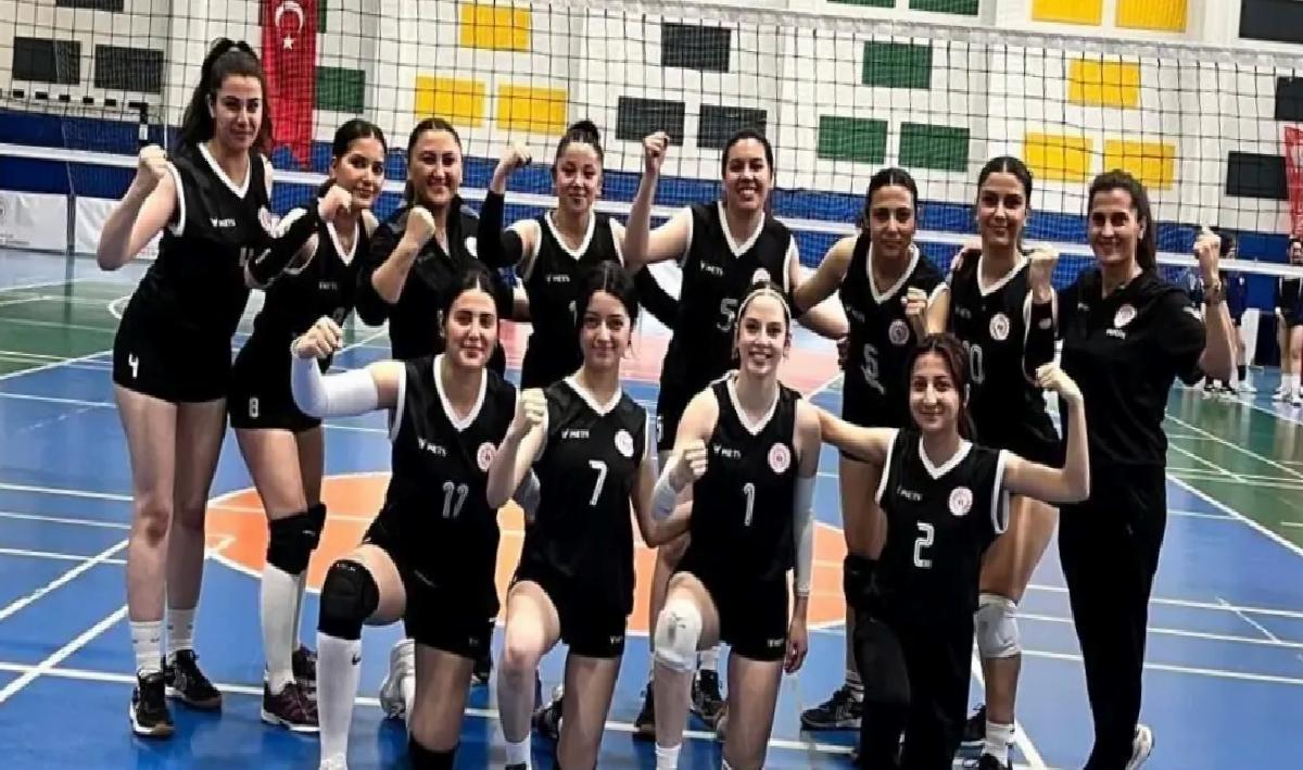 Kars KYK Voleybol Ekibi Türkiye 5’incisi Oldu