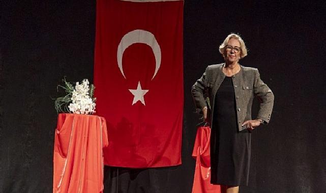 Karşıyaka’nın çınarlarından renkli defile