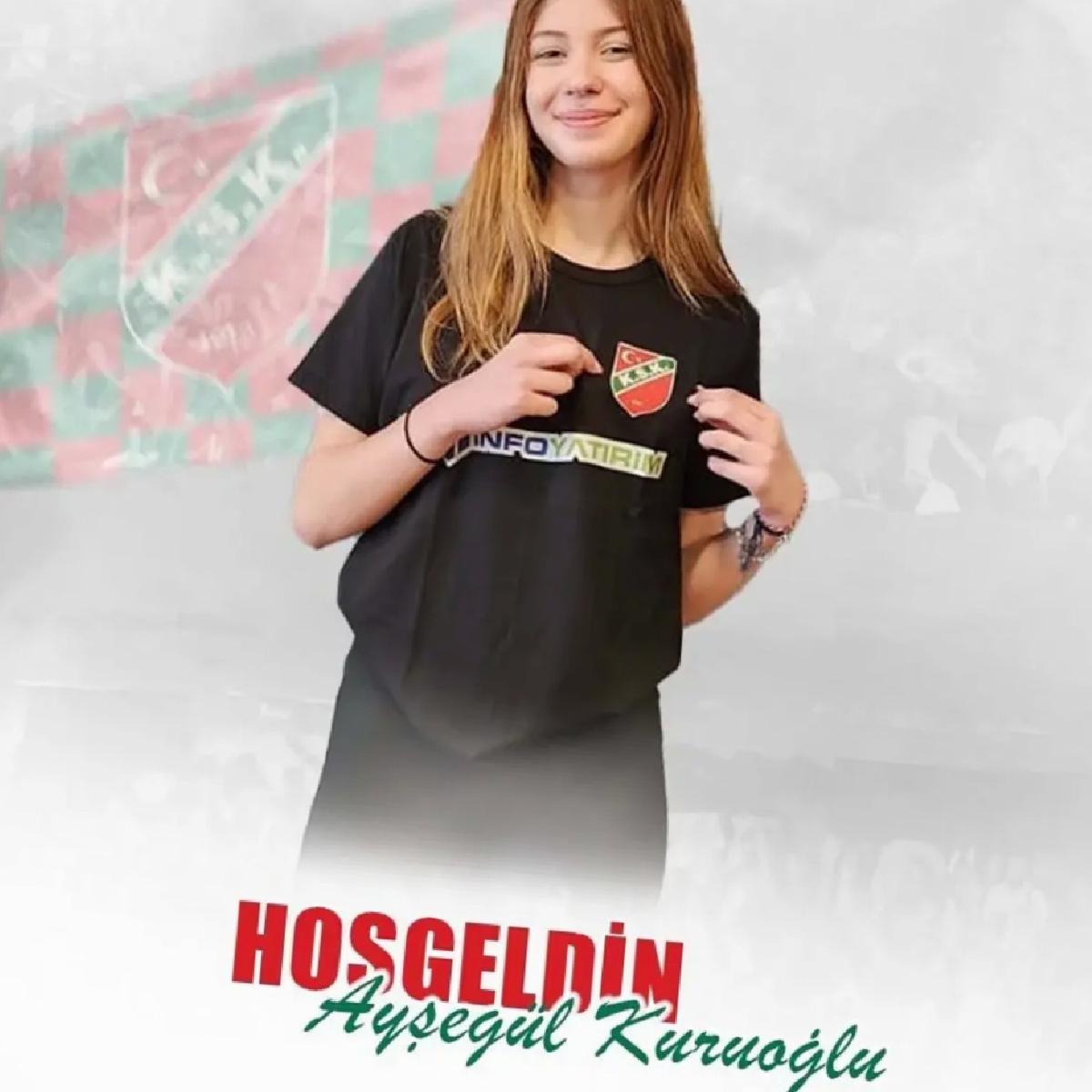 Karşıyaka’ya Genç Smaçör Transferi