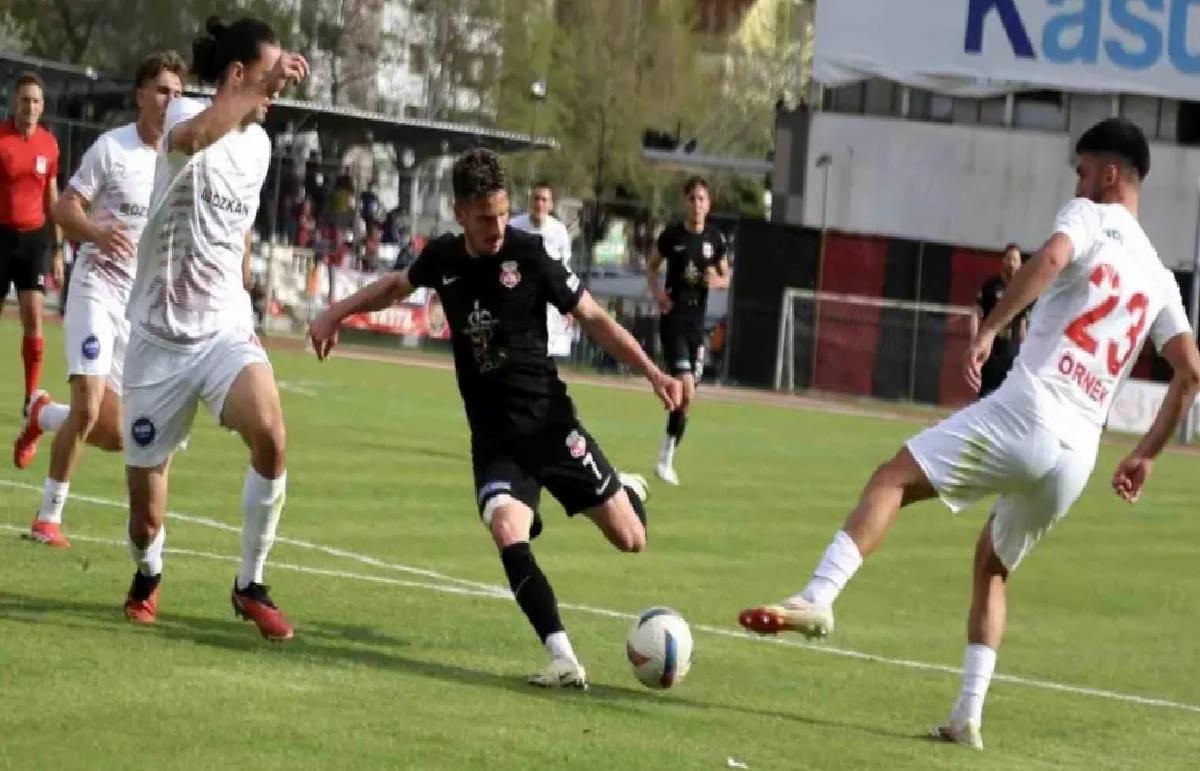Kastamonuspor – Altınordu Maçı 0-0 Beraberlikle Sona Erdi