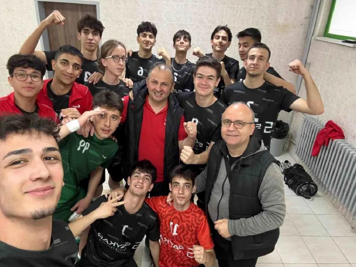 Kayseri Elit Voleybol Kulübü Türkiye Finallerine Yükseldi