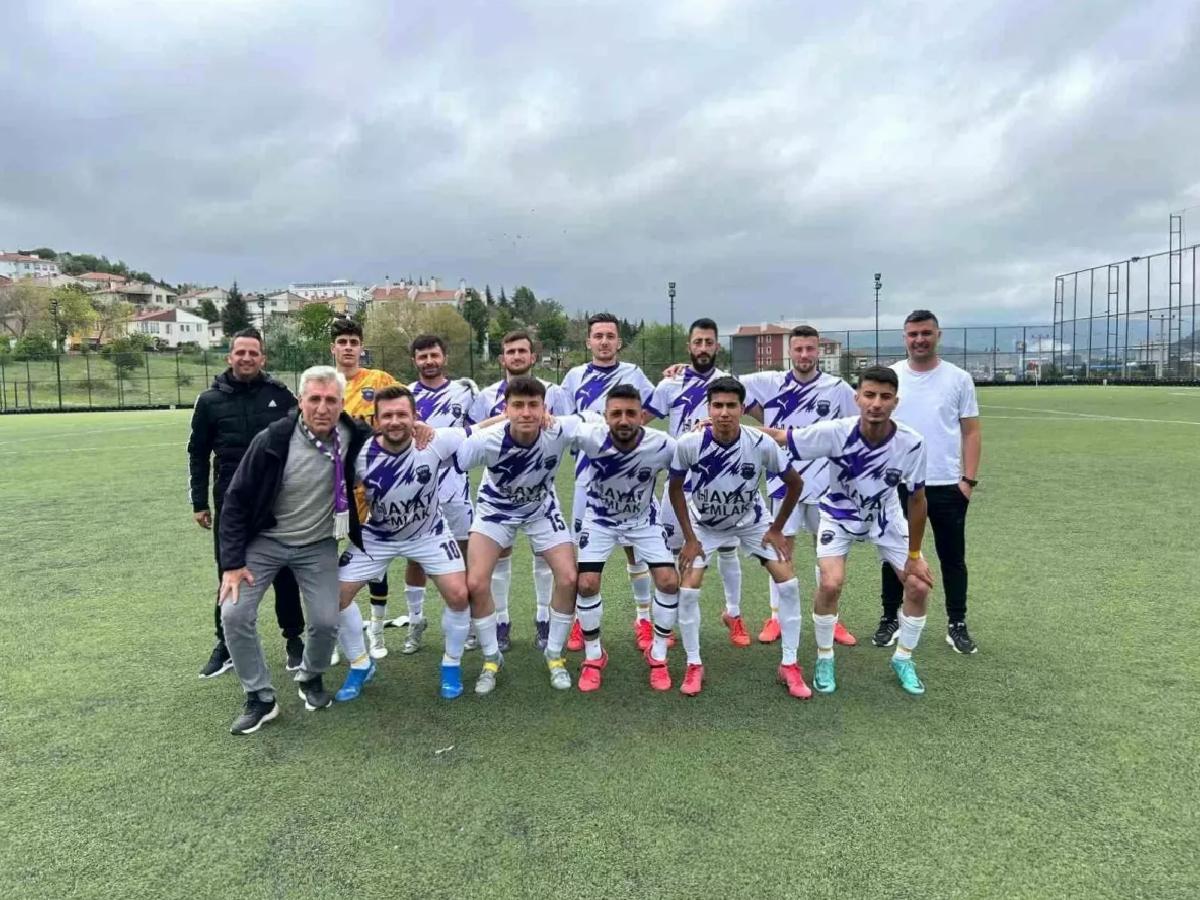 Kınıkspor Kritik Galibiyetle Doruğa Yaklaştı