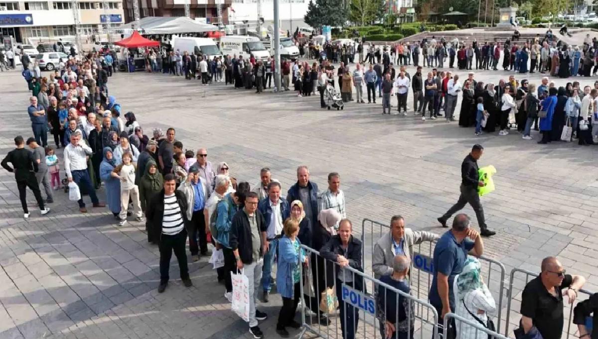 Kırıkkale’de Fiyatsız 200 Bin Zerzevat Fidesi Dağıtıldı