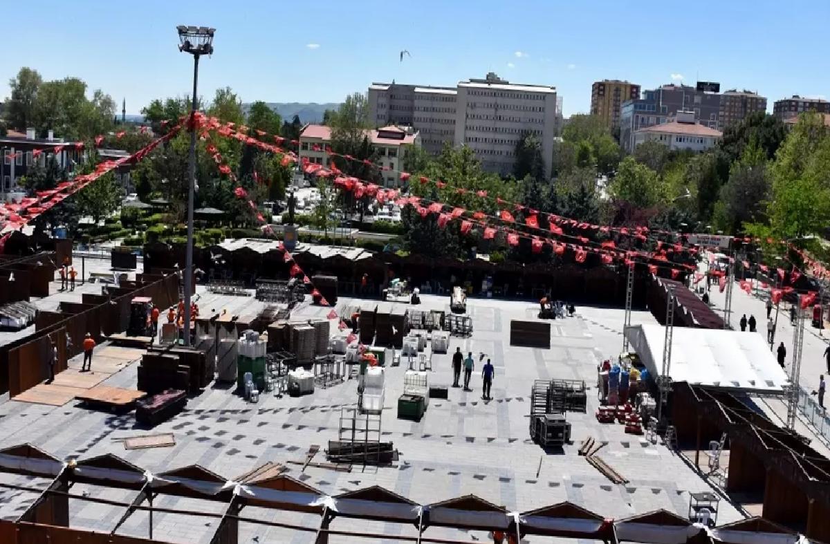 Kırıkkale’de İşyurtları Fuarı