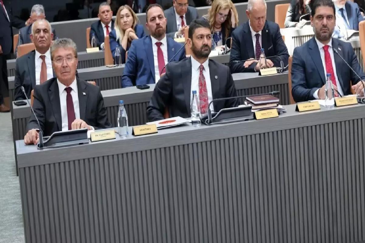 KKTC Cumhuriyet Meclisi Yeni Binasında Birinci Toplantısını Yaptı
