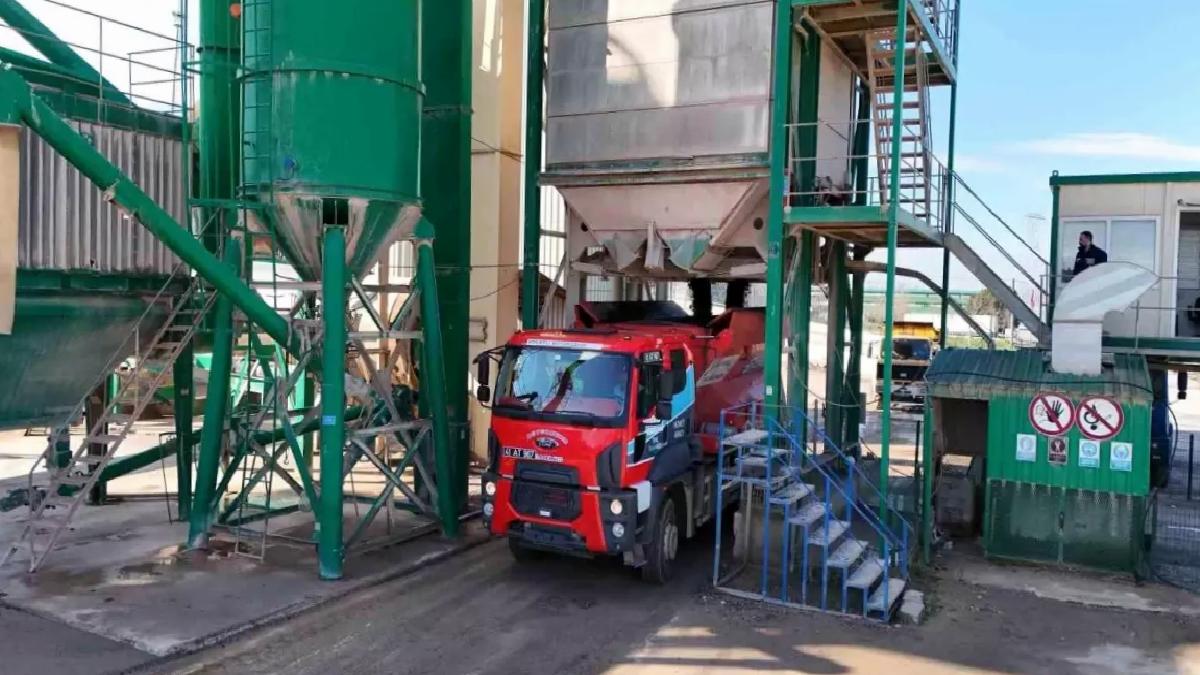 Kocaeli Büyükşehir Belediyesi’nden Etraf Dostu Asfalt Üretimi