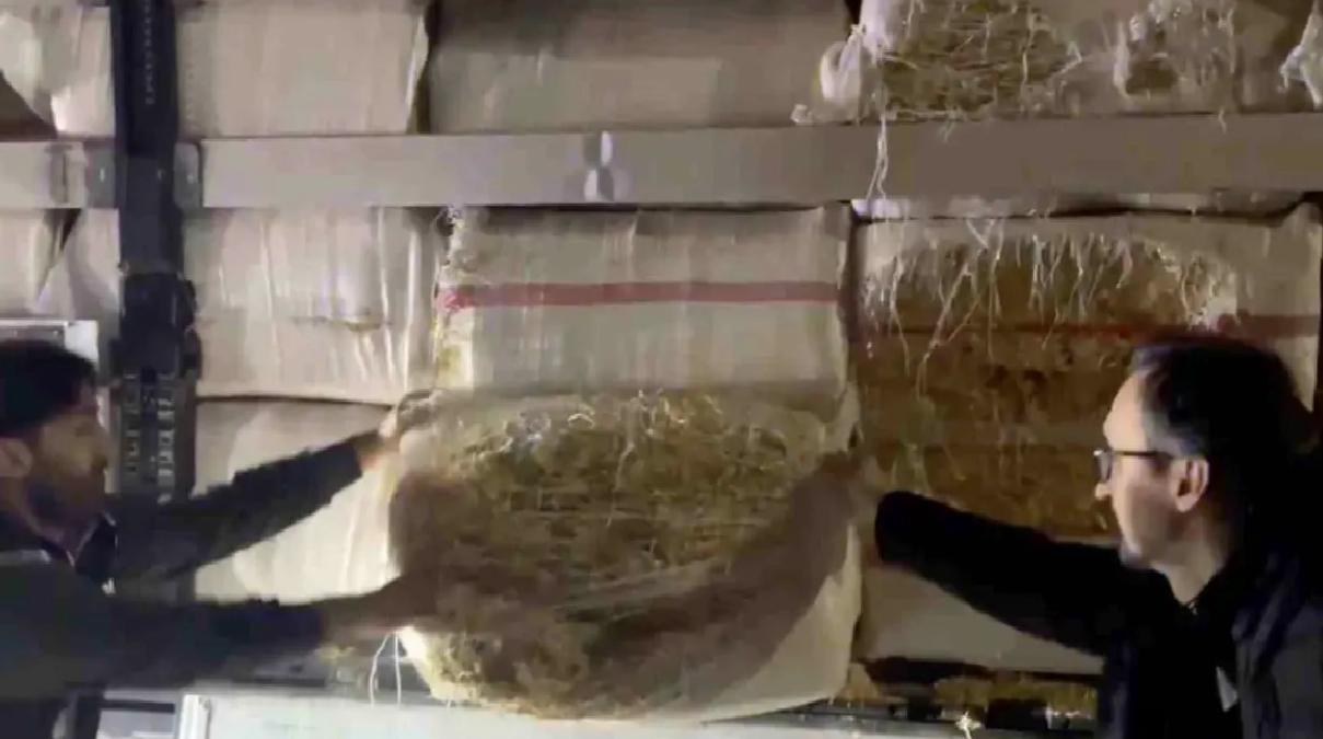 Kocaeli’de 27 bin paket kaçak sigara ele geçirildi