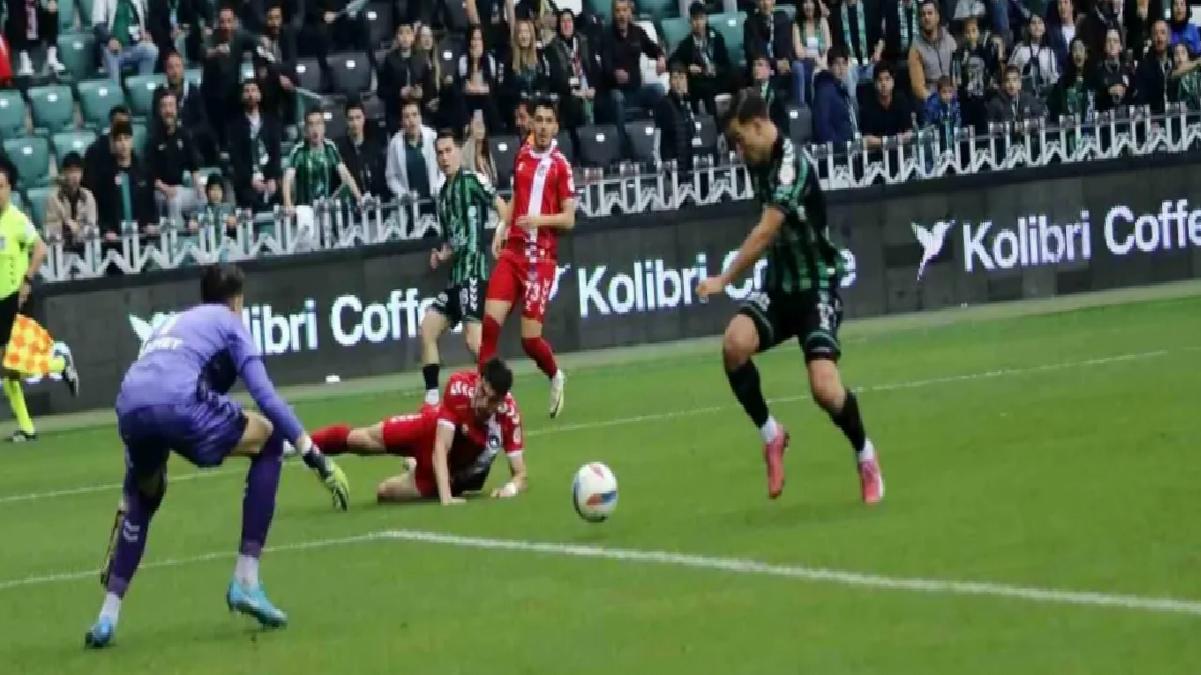 Kocaelispor, Keçiörengücü’nü 4-1 ile geçiyor