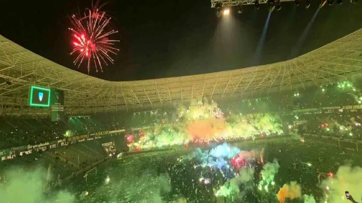 Kocaelispor Muhteşem Lig’e Yükseldi